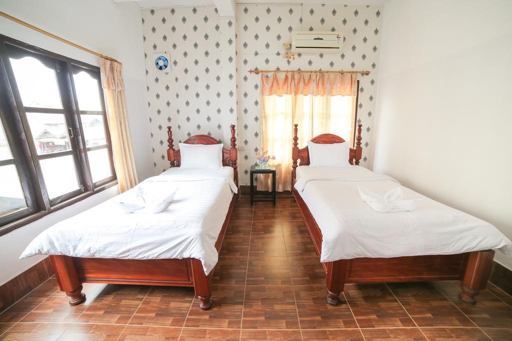Maylay Guesthouse Vang Vieng Eksteriør bilde