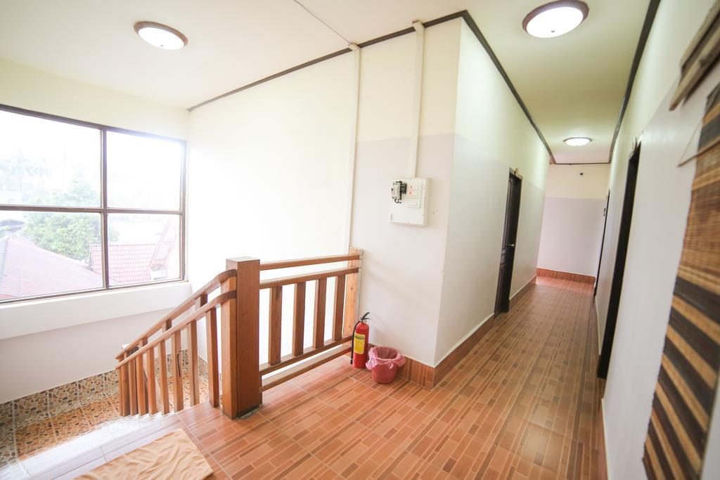 Maylay Guesthouse Vang Vieng Eksteriør bilde